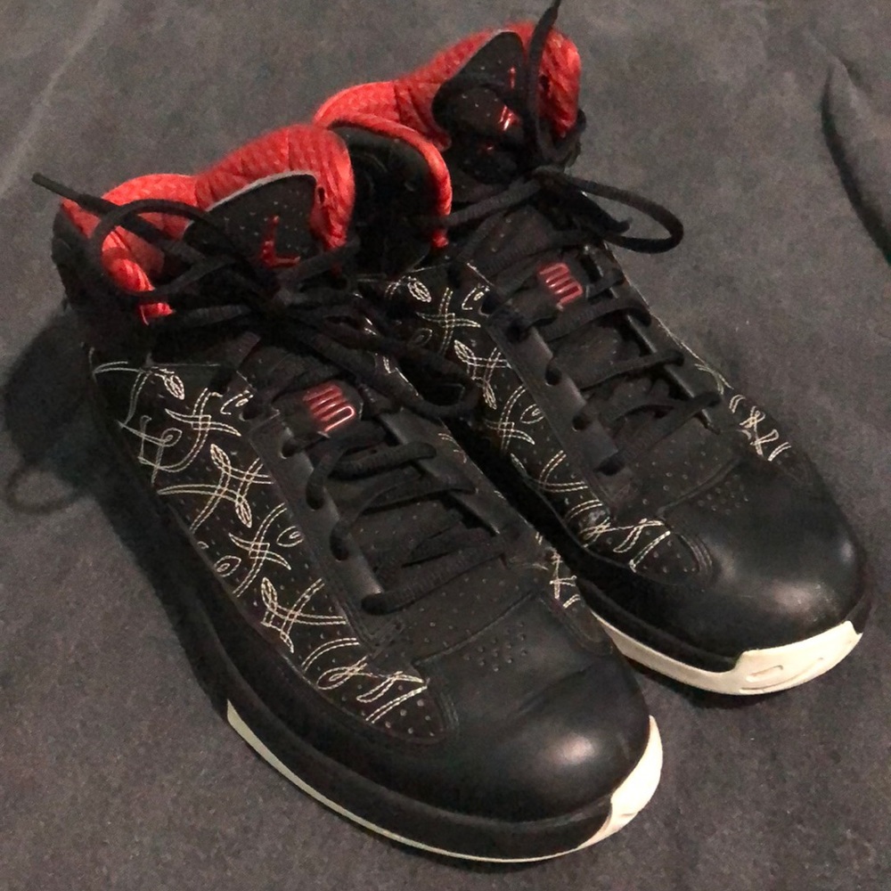Air Jordan “Icons” Black/Red/White